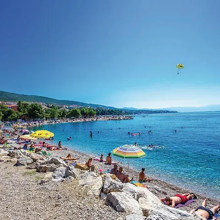 Διαμέρισμα Beautiful In With 2 Bedrooms And Wifi Grižane